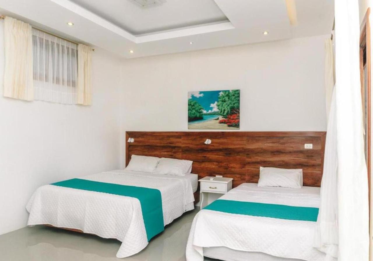 Galapagos Isabela Hotel Loja بْوُرتو فيلاميل المظهر الخارجي الصورة