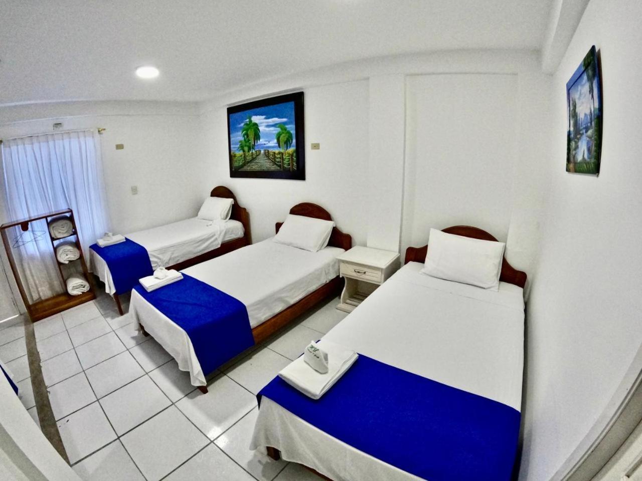 Galapagos Isabela Hotel Loja بْوُرتو فيلاميل المظهر الخارجي الصورة