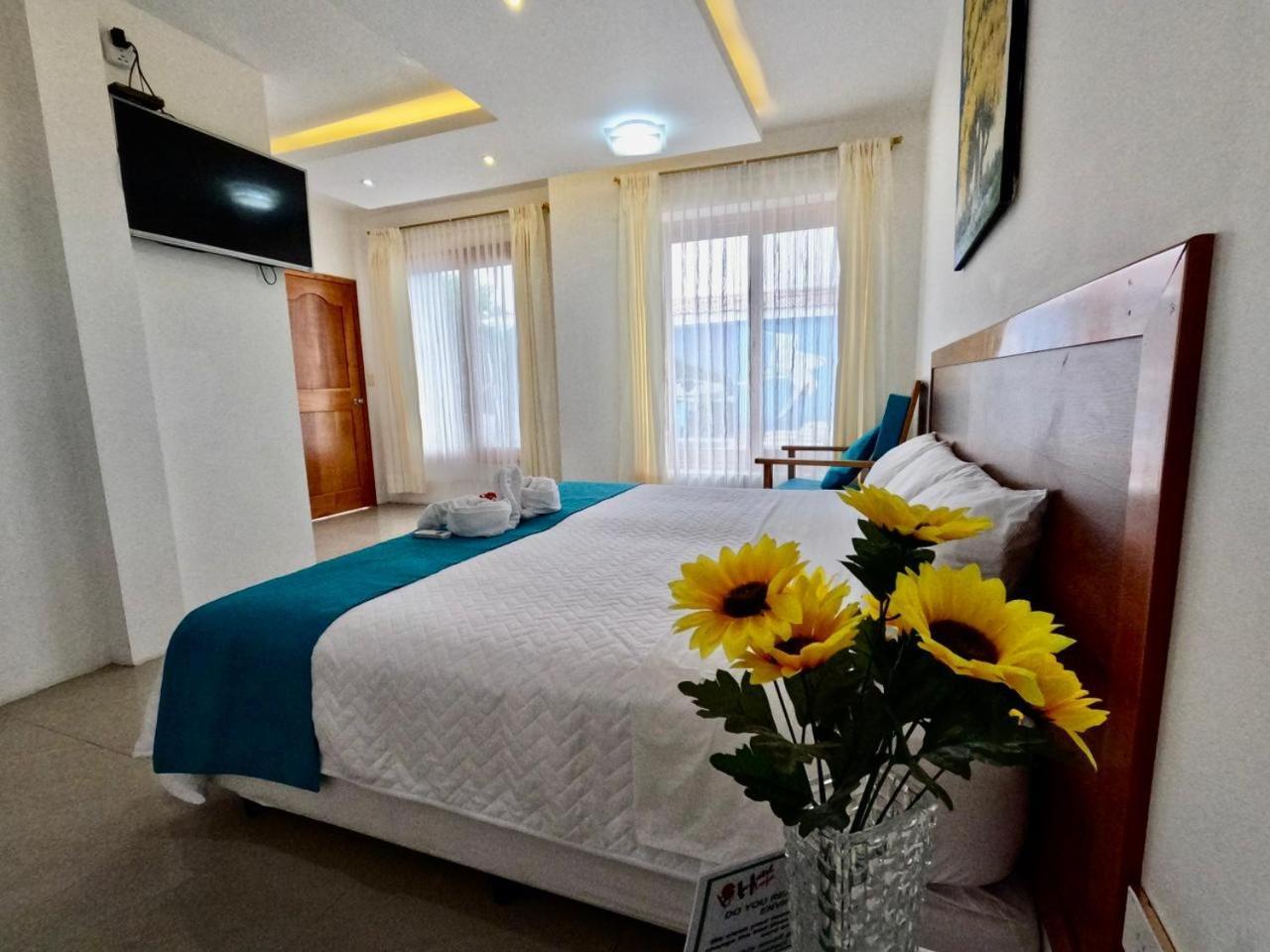 Galapagos Isabela Hotel Loja بْوُرتو فيلاميل الغرفة الصورة