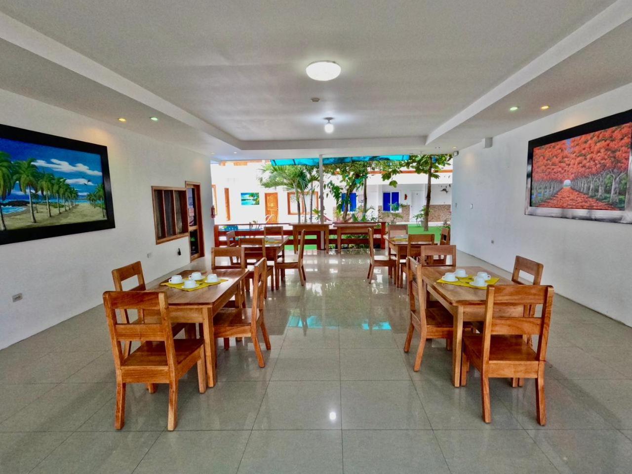 Galapagos Isabela Hotel Loja بْوُرتو فيلاميل المظهر الخارجي الصورة