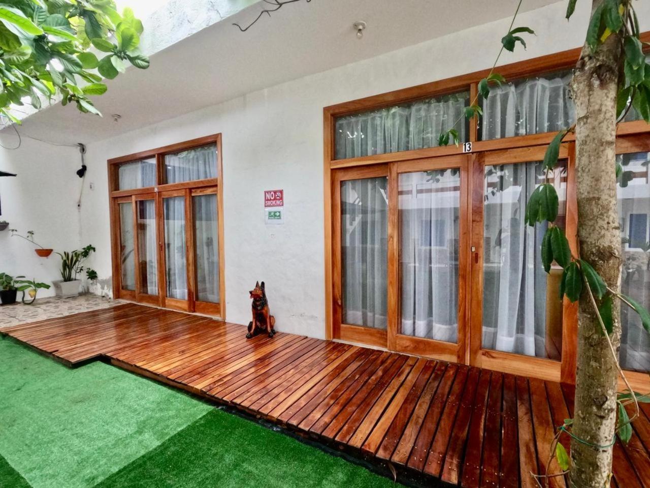 Galapagos Isabela Hotel Loja بْوُرتو فيلاميل المظهر الخارجي الصورة