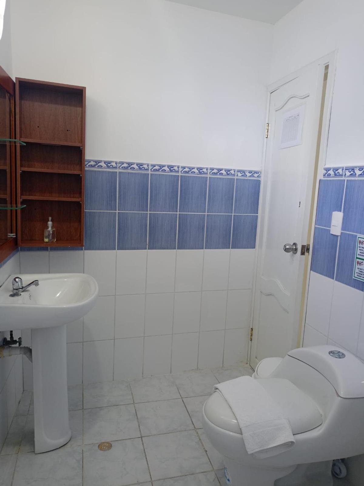 Galapagos Isabela Hotel Loja بْوُرتو فيلاميل المظهر الخارجي الصورة