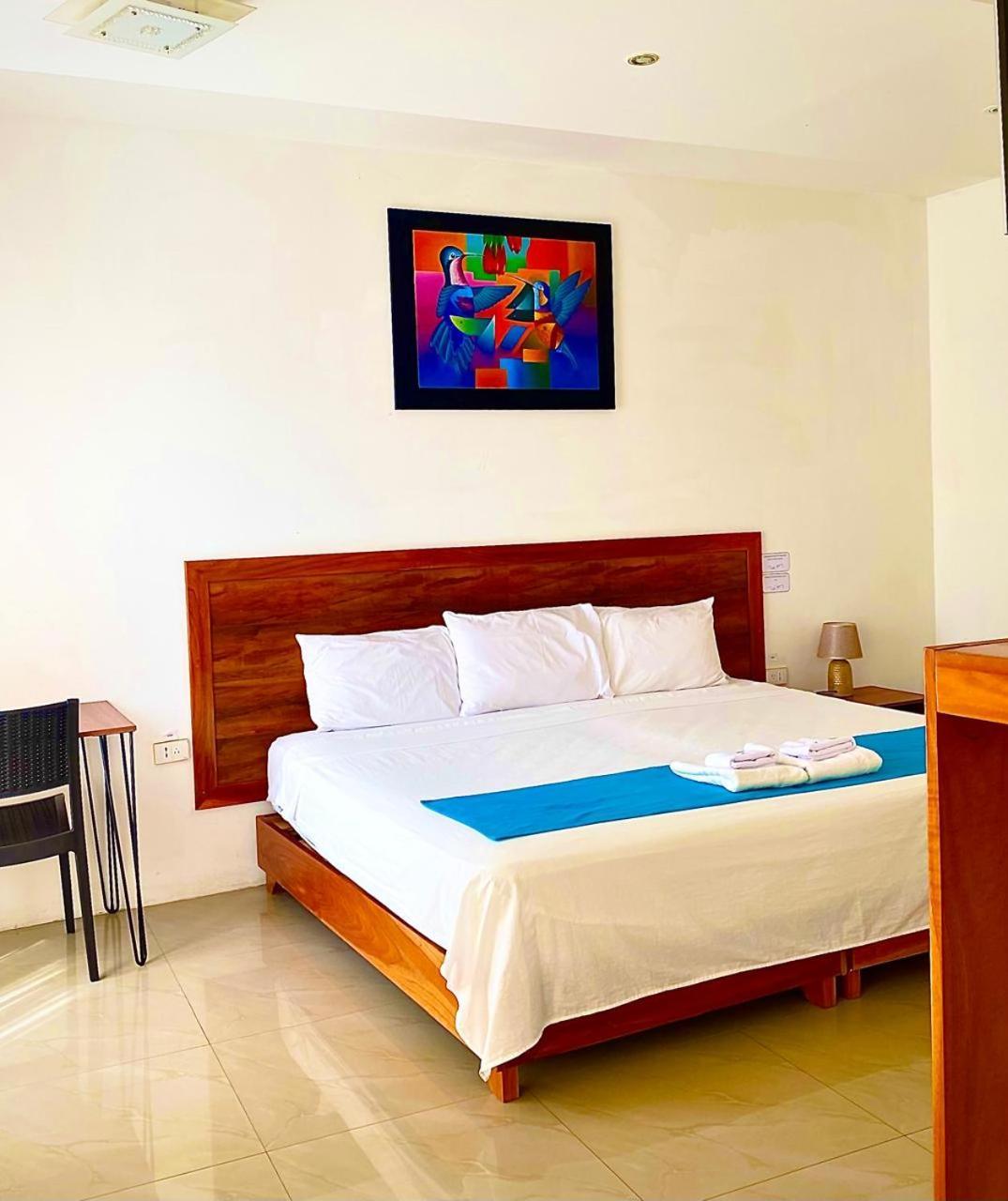 Galapagos Isabela Hotel Loja بْوُرتو فيلاميل المظهر الخارجي الصورة
