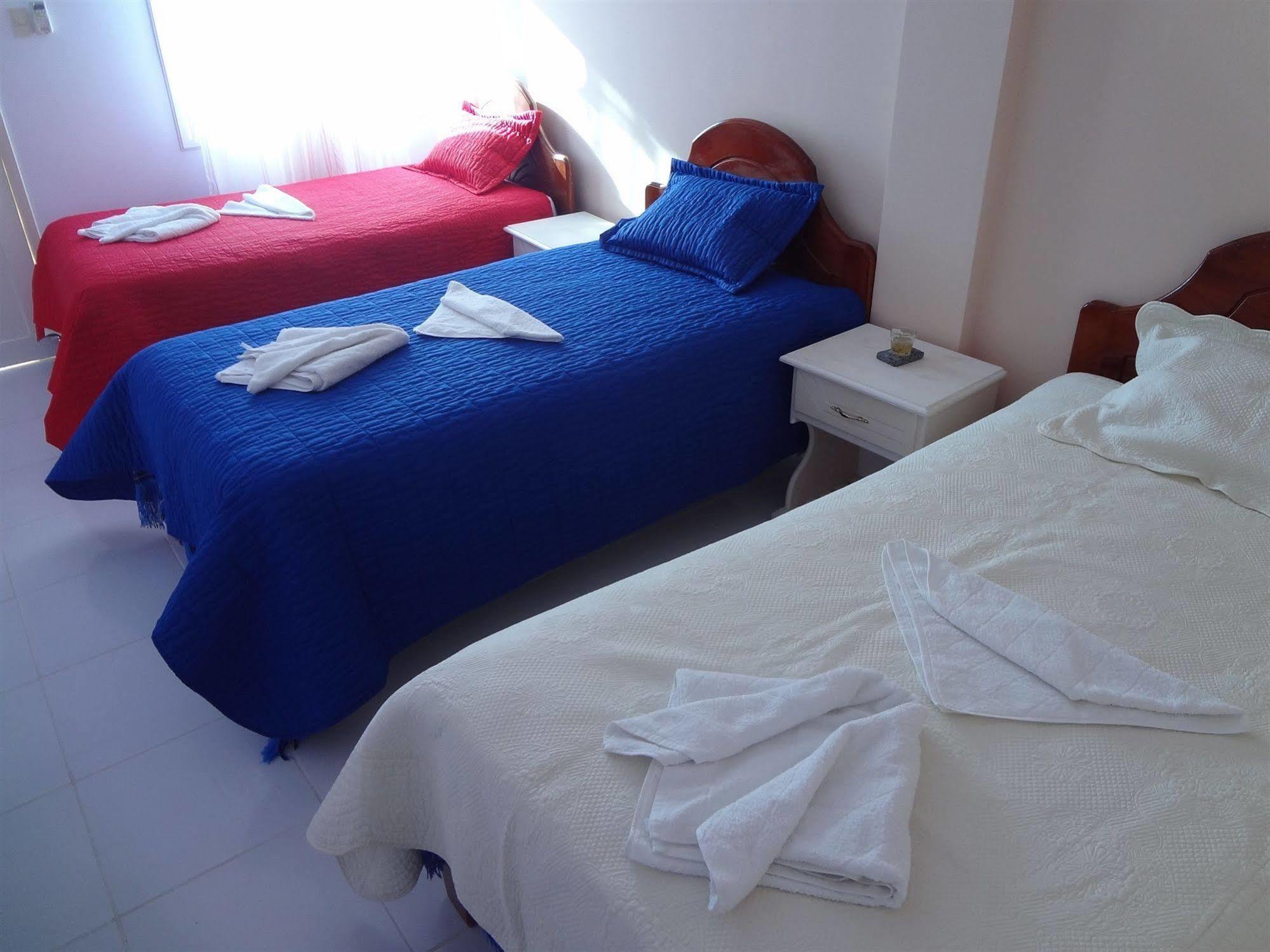 Galapagos Isabela Hotel Loja بْوُرتو فيلاميل المظهر الخارجي الصورة